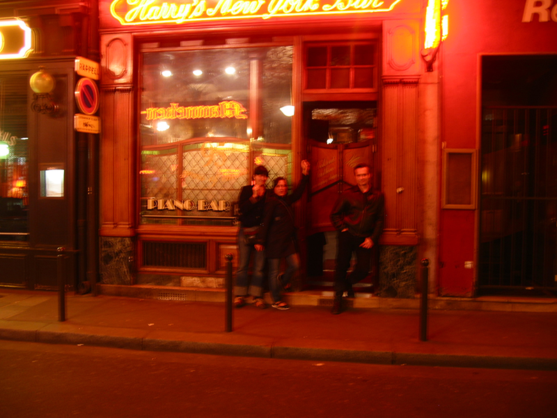 Harry's New York bar in Paris, famous place, famous evening.